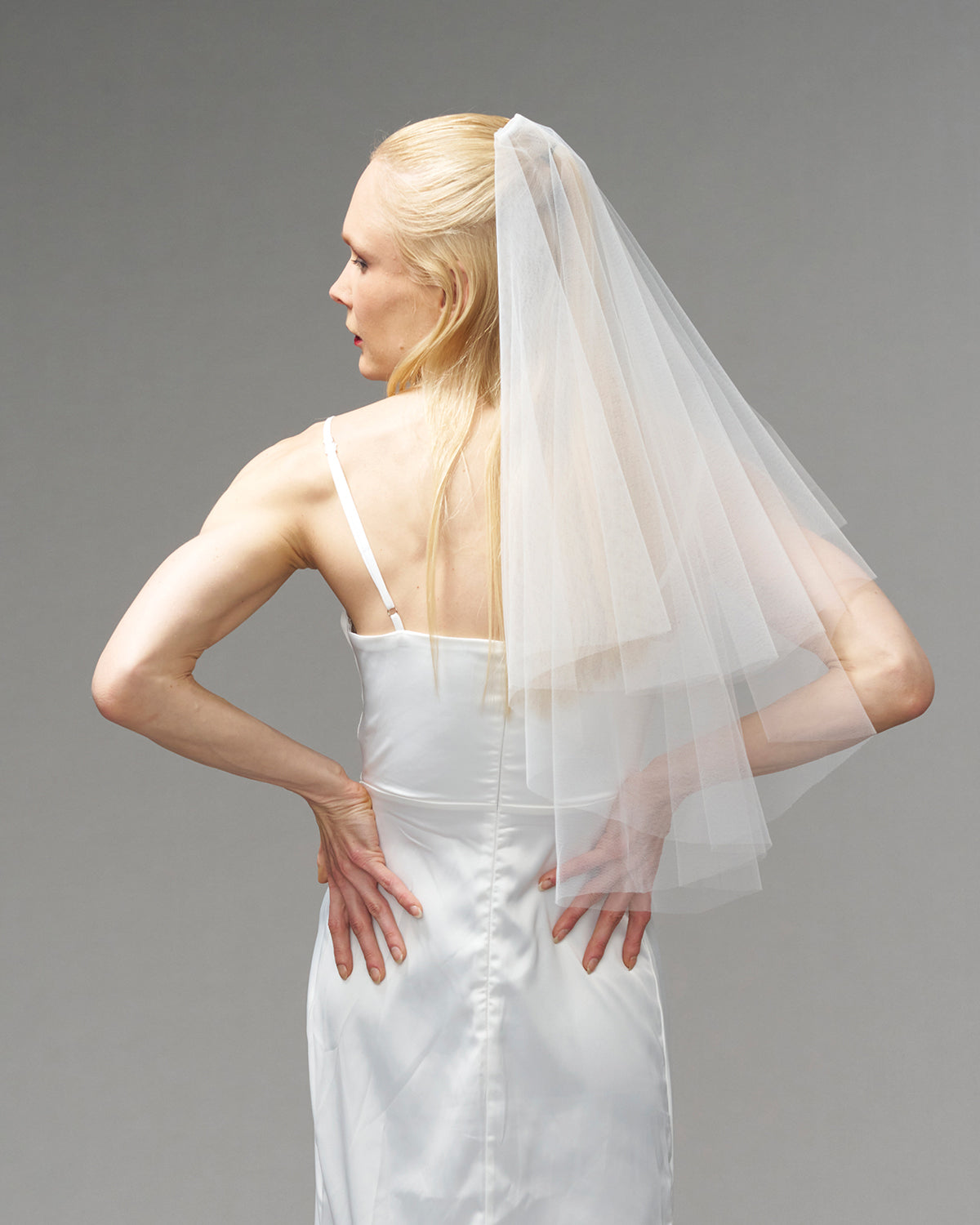 ENGLISH TULLE // RAW EDGE TWO TIER ELBOW LENGTH 30" // OFF WHITE