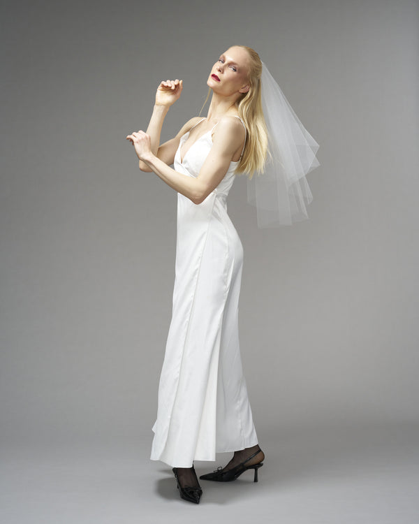 ENGLISH TULLE // RAW EDGE TWO TIER ELBOW LENGTH 30" // OFF WHITE