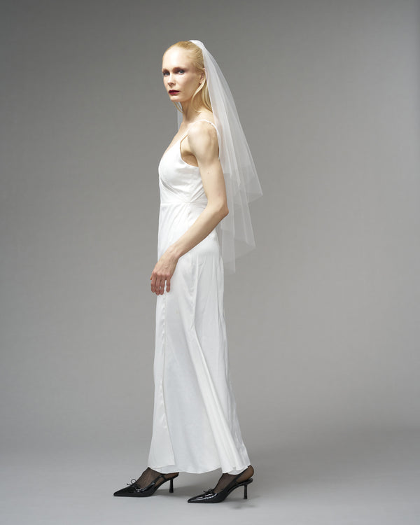 ENGLISH TULLE // RAW EDGE TWO TIER FINGERTIP LENGTH 41" // OFF WHITE