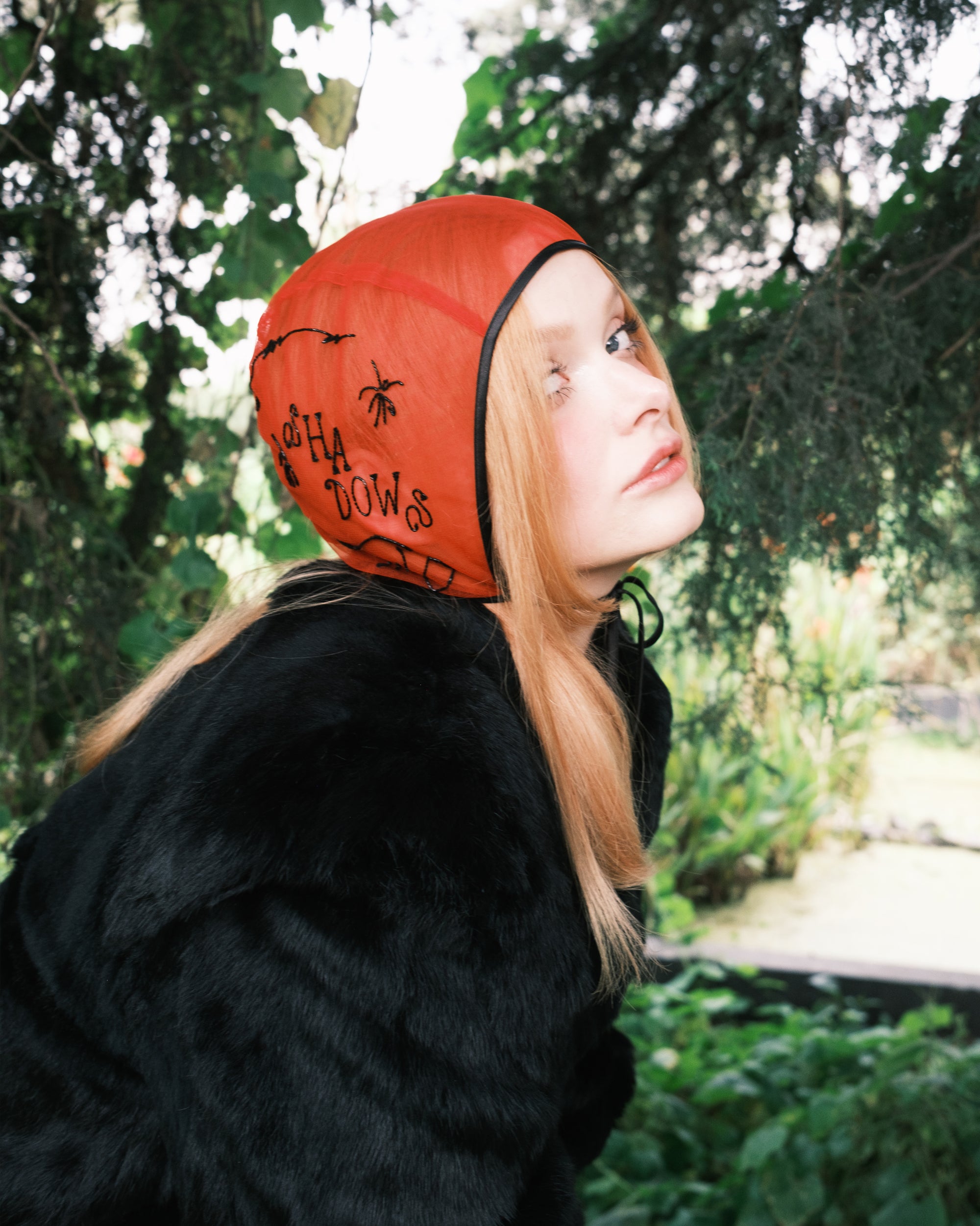 SLOW SHADOWS RED BONNET .- X Jackie Crespo