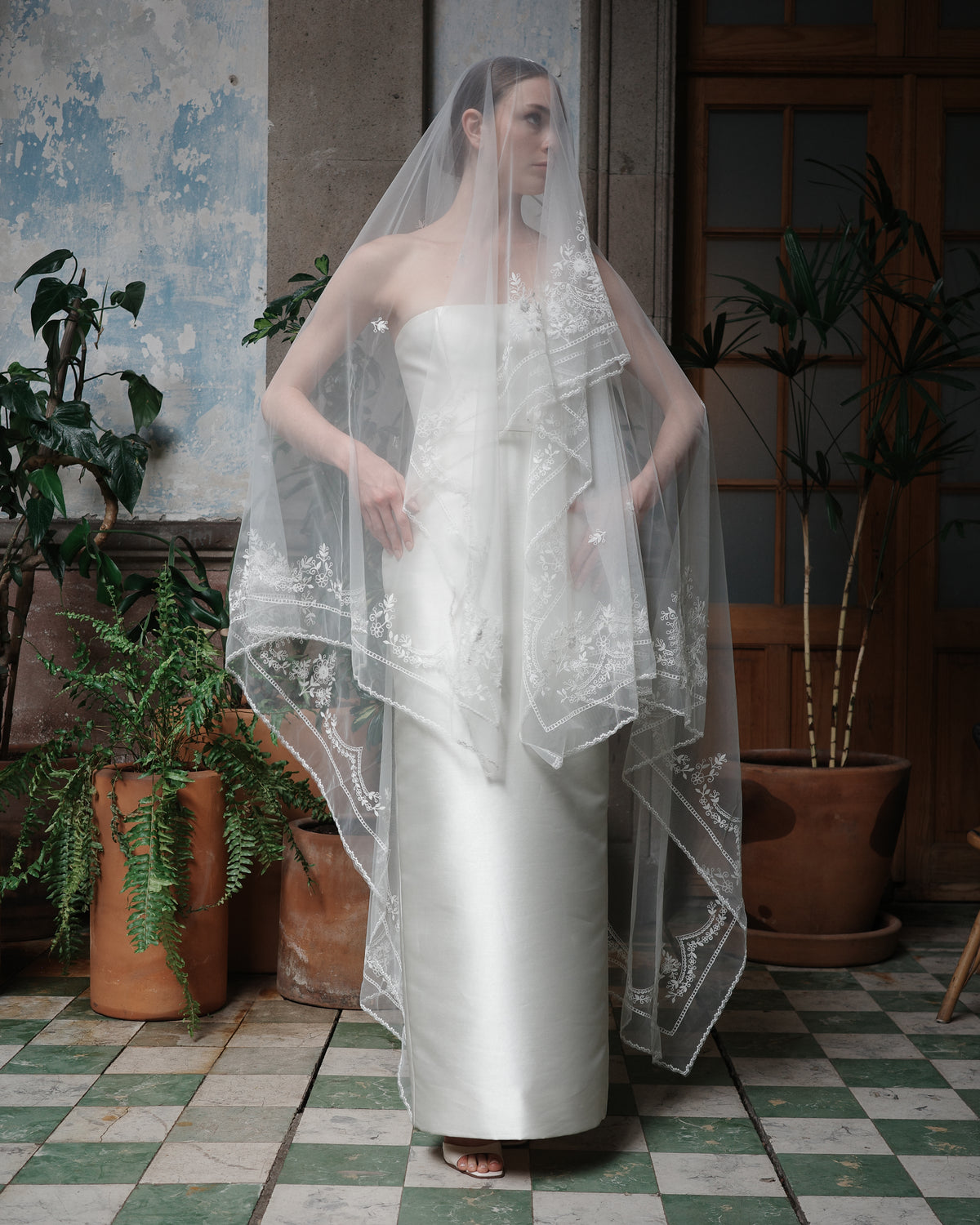 REGINA EMBROIDERED VEIL - Ofrenda Studio
