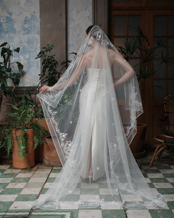 REGINA EMBROIDERED VEIL - Ofrenda Studio