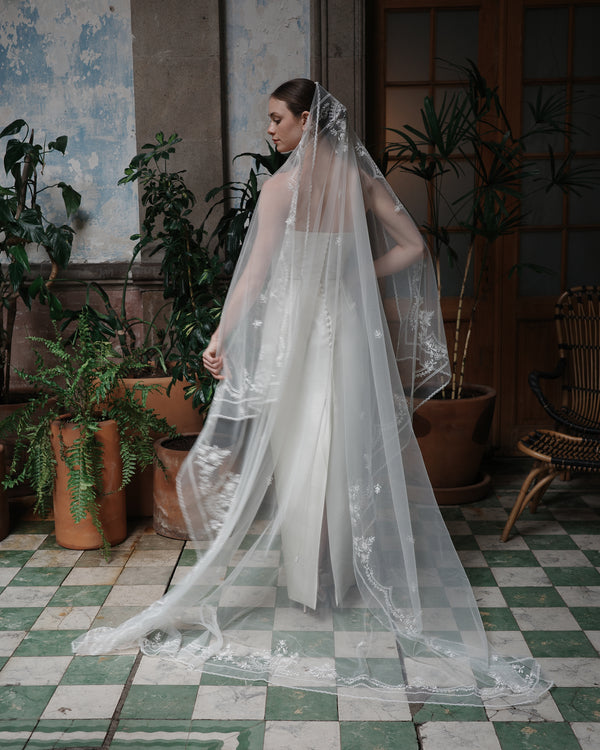 REGINA EMBROIDERED VEIL - Ofrenda Studio