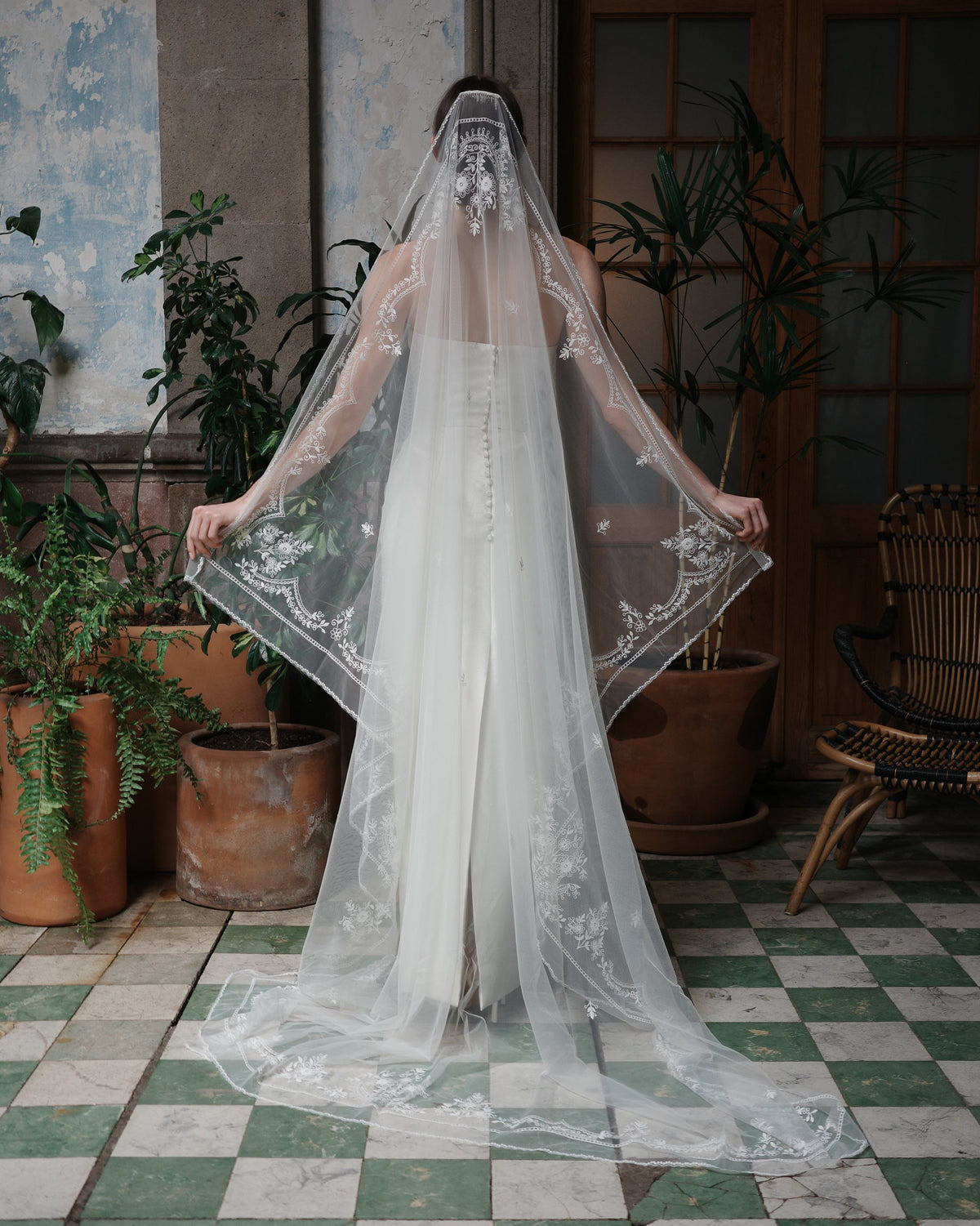 REGINA EMBROIDERED VEIL - Ofrenda Studio