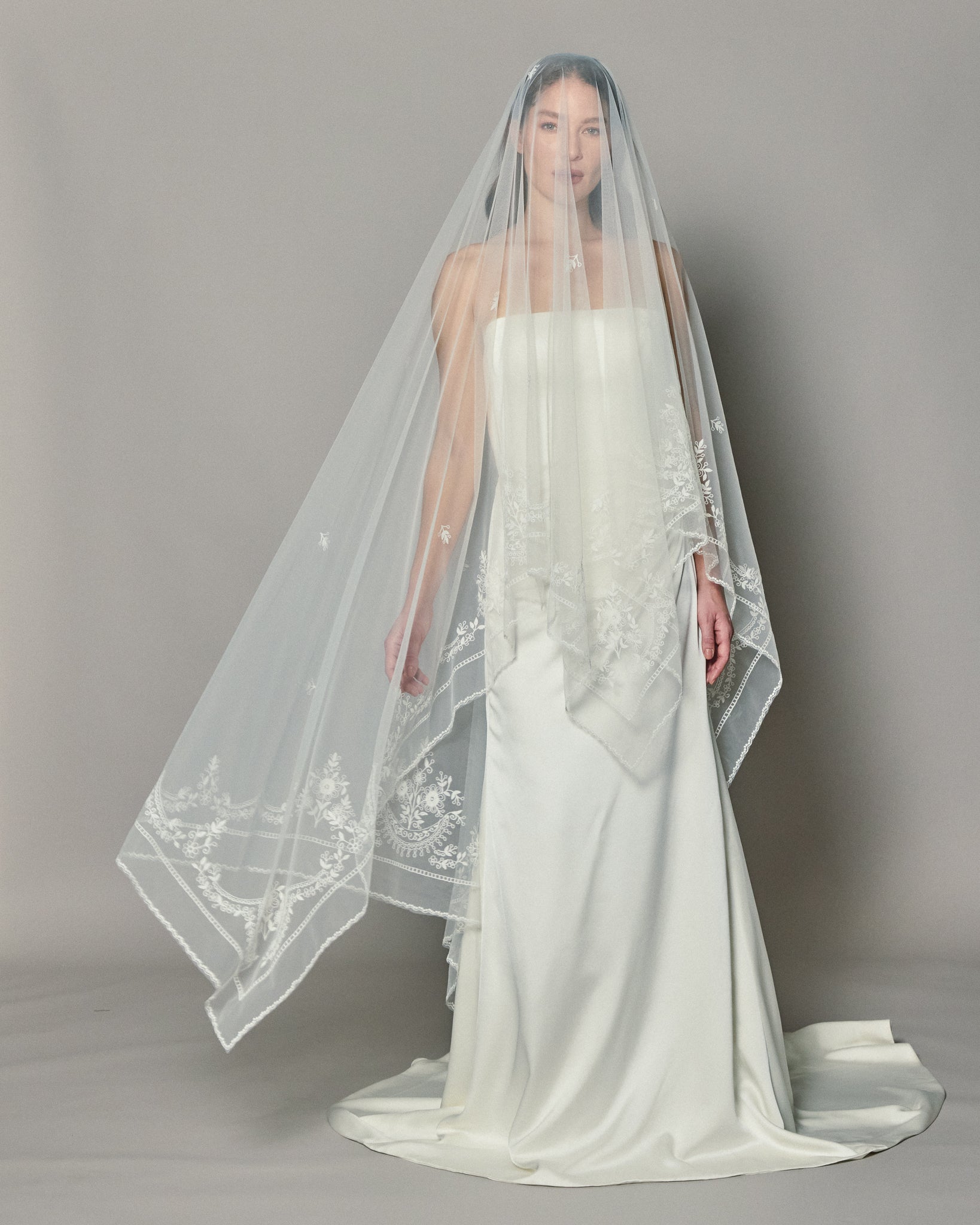 REGINA EMBROIDERED VEIL - Ofrenda Studio