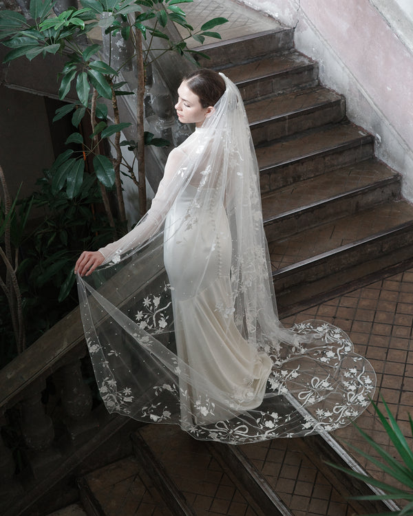 RENATA  FLORAL EMBROIDERY VEIL