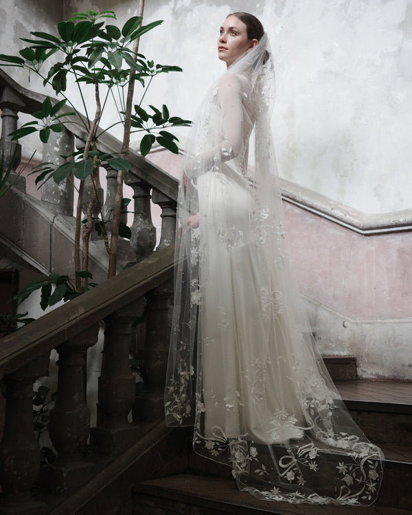 RENATA  FLORAL EMBROIDERY VEIL