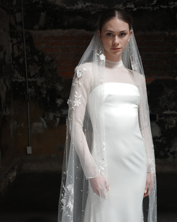 RENATA  FLORAL EMBROIDERY VEIL