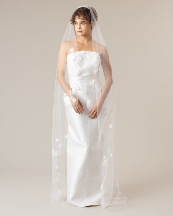 FLORISTA BLOOMING EMBROIDERY VEIL - Ofrenda Studio