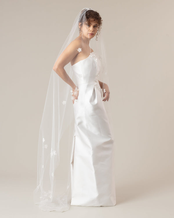 FLORISTA BLOOMING EMBROIDERY VEIL - Ofrenda Studio