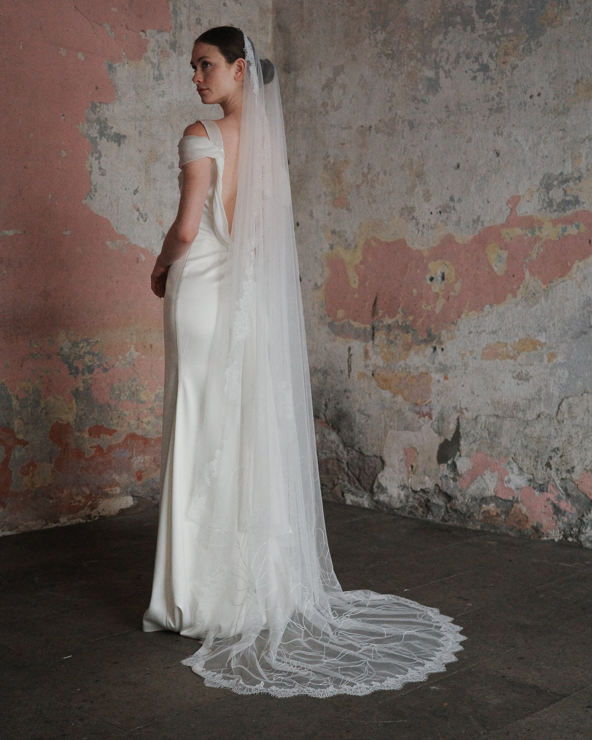 ROMINA LINE EMBROIDERY LACE VEIL - Ofrenda Studio
