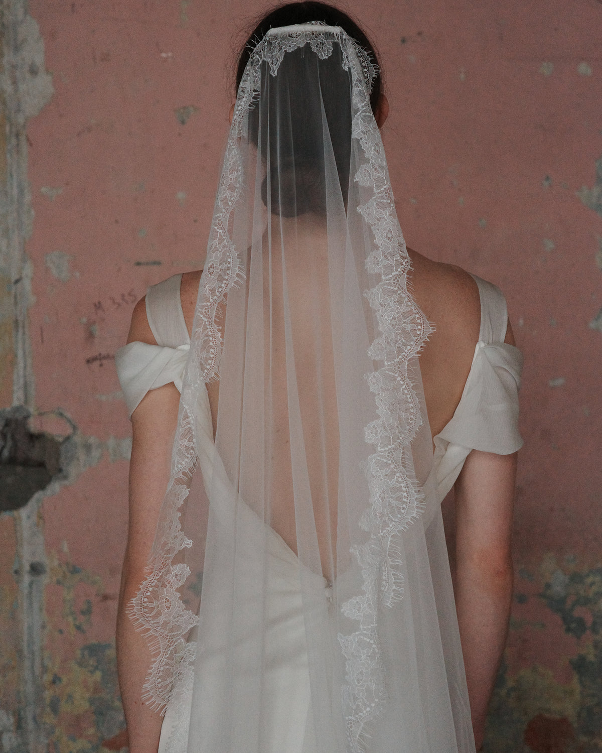 ROMINA LINE EMBROIDERY LACE VEIL - Ofrenda Studio