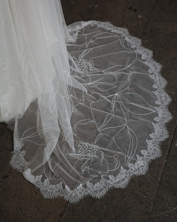 ROMINA LINE EMBROIDERY LACE VEIL - Ofrenda Studio