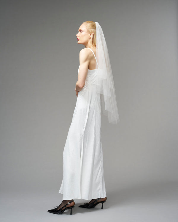 ECO TULLE // RAW EDGE TWO TIER FINGERTIP LENGTH 41" // OFF WHITE