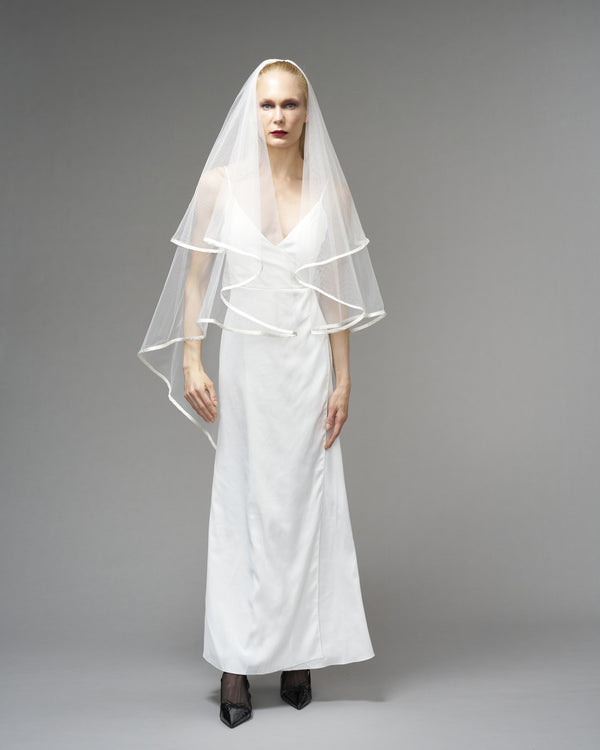 ECO TULLE/ SATIN TRIM TWO TIER KNEE LENGTH 48" // LIGHT IVORY - Ofrenda Studio