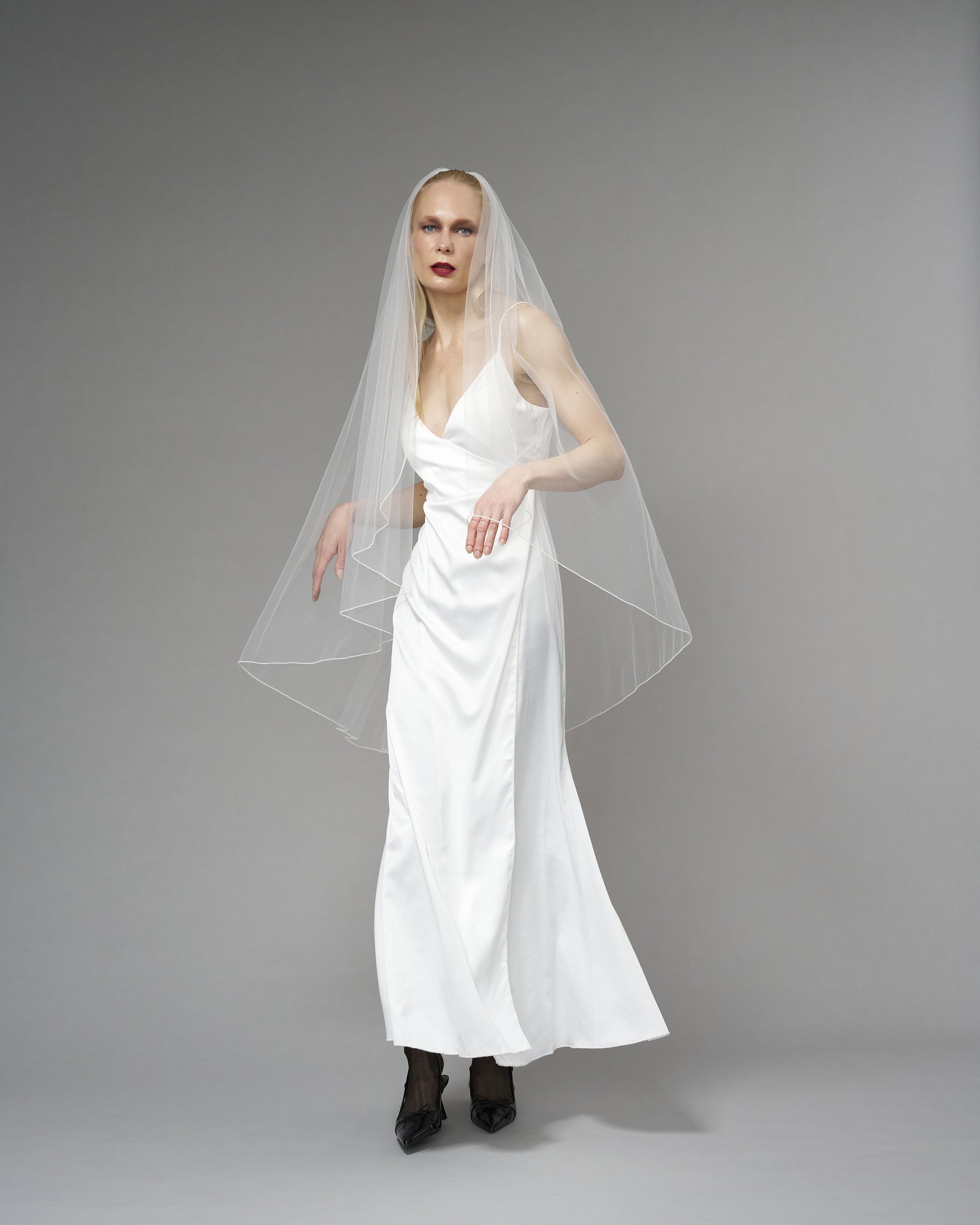 ENGLISH TULLE // SEED BEADS 48" KNEE LENGTH // OFF WHITE