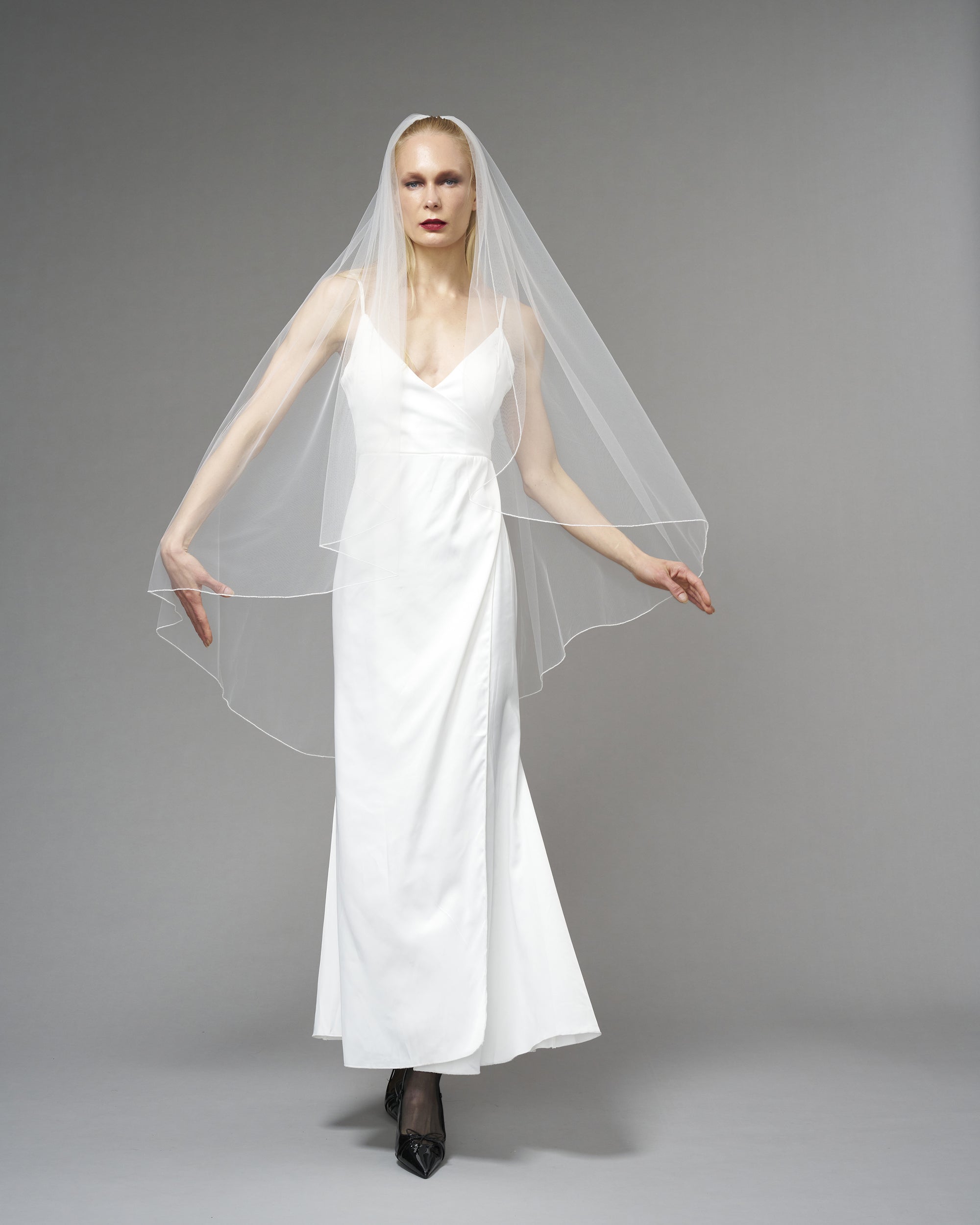 ENGLISH TULLE // SEED BEADS 48" KNEE LENGTH // OFF WHITE