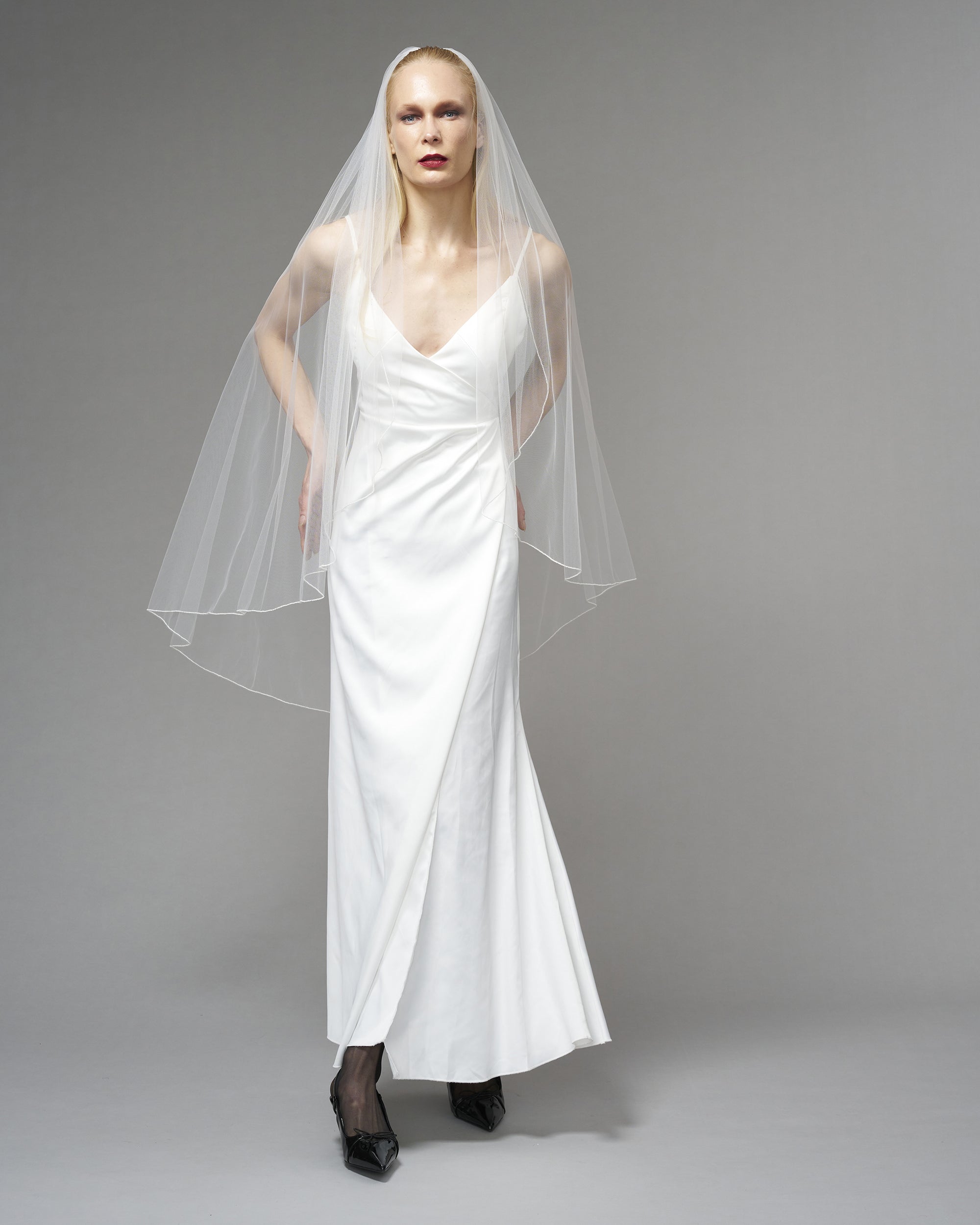 ENGLISH TULLE // SEED BEADS 48" KNEE LENGTH // OFF WHITE