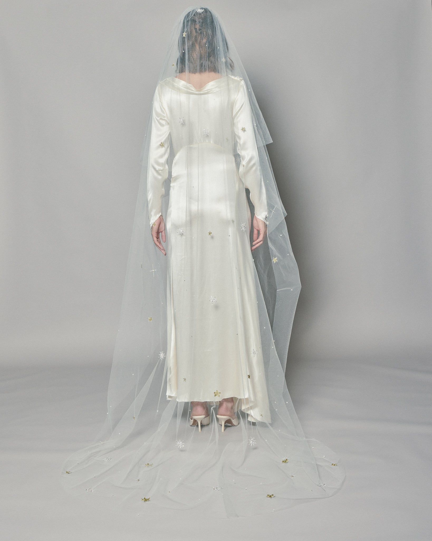 STARLIGHT COLOR EMBROIDERED VEIL - Ofrenda Studio
