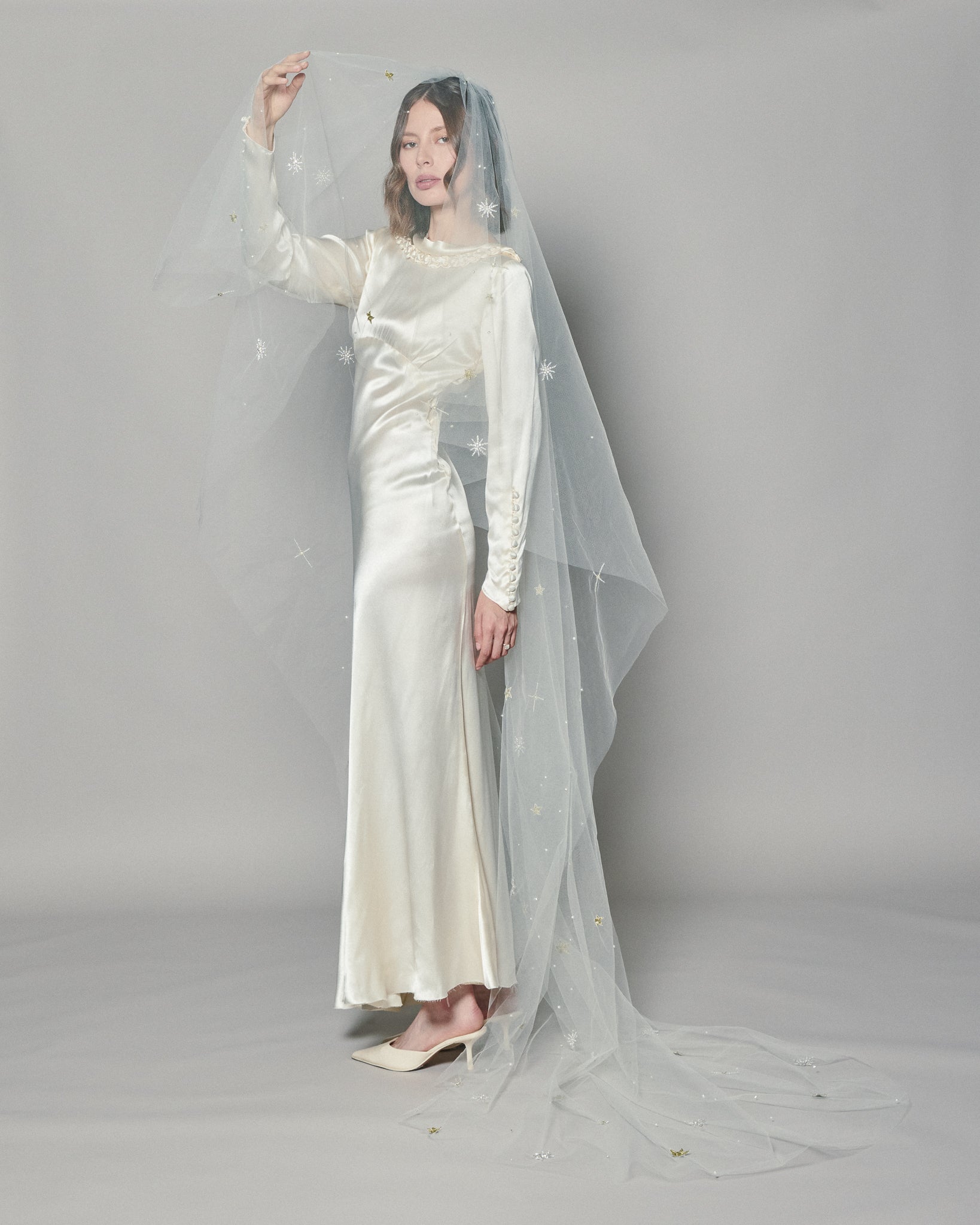STARLIGHT COLOR EMBROIDERED VEIL - Ofrenda Studio