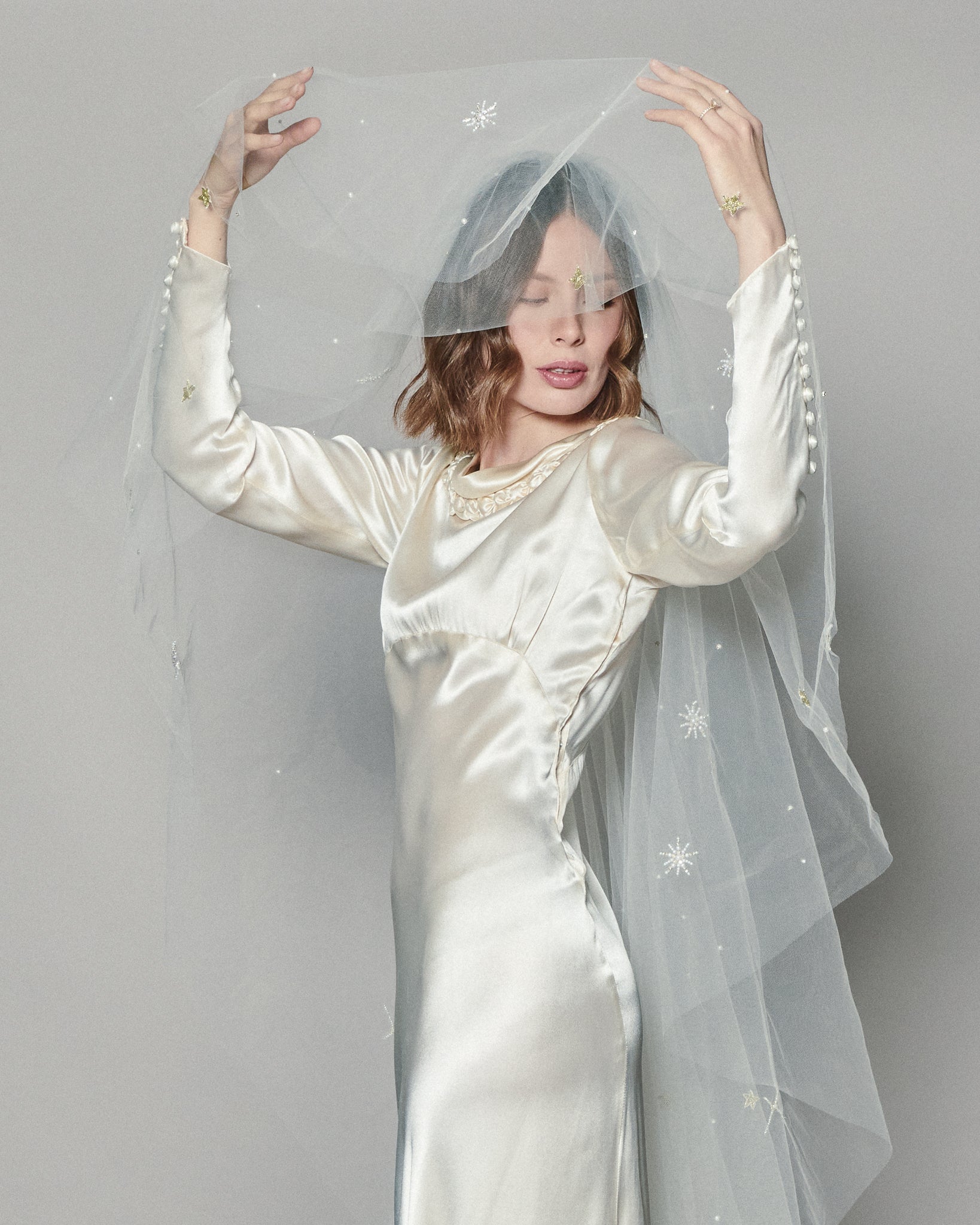 STARLIGHT COLOR EMBROIDERED VEIL - Ofrenda Studio