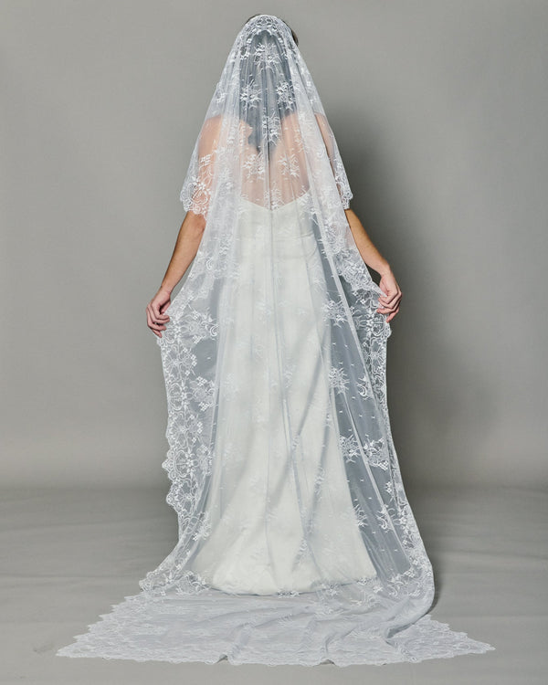 TERESA SPANISH LACE MANTILLA