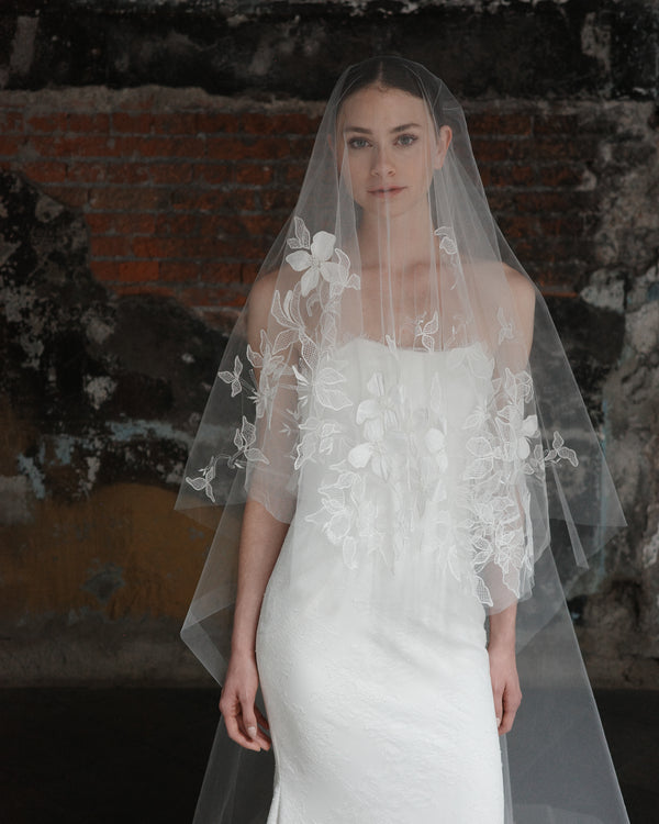 TERRA EMBROIDERED FLORAL VEIL - Ofrenda Studio