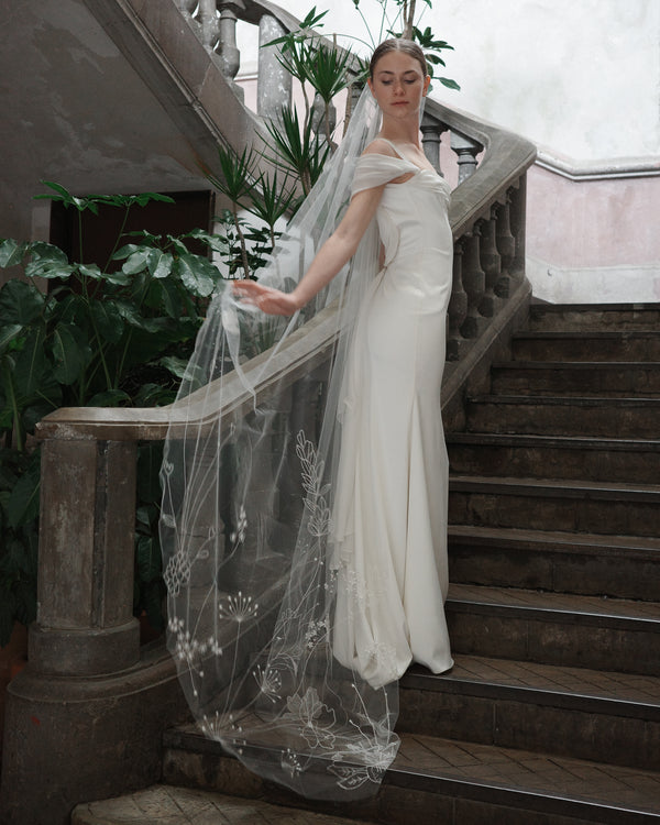 TOKYO BEADED EMBROIDERY FLORAL VEIL