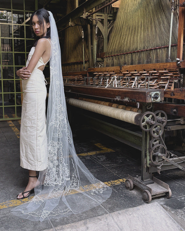 AVA EMBROIDERY PATCHWORK VEIL .- SAMPLE SALE 50%