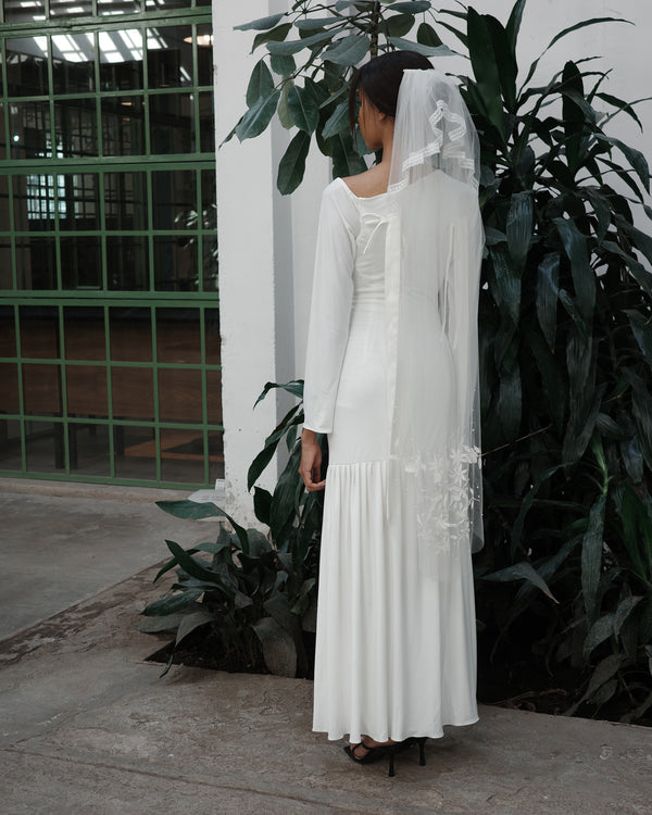 BEA .- SAMPLE SALE 60% off