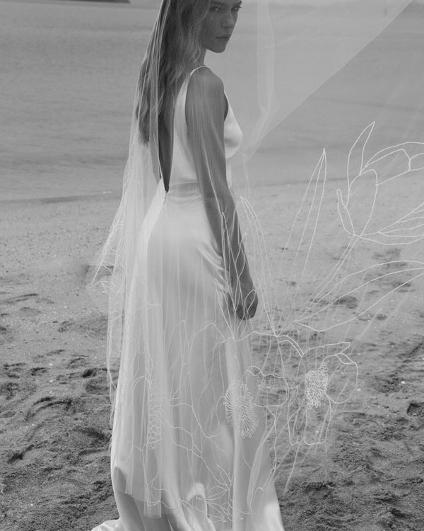 BLOOM LINE EMBROIDERY .- ALLI KOCH WEDDING VEIL COLLAB