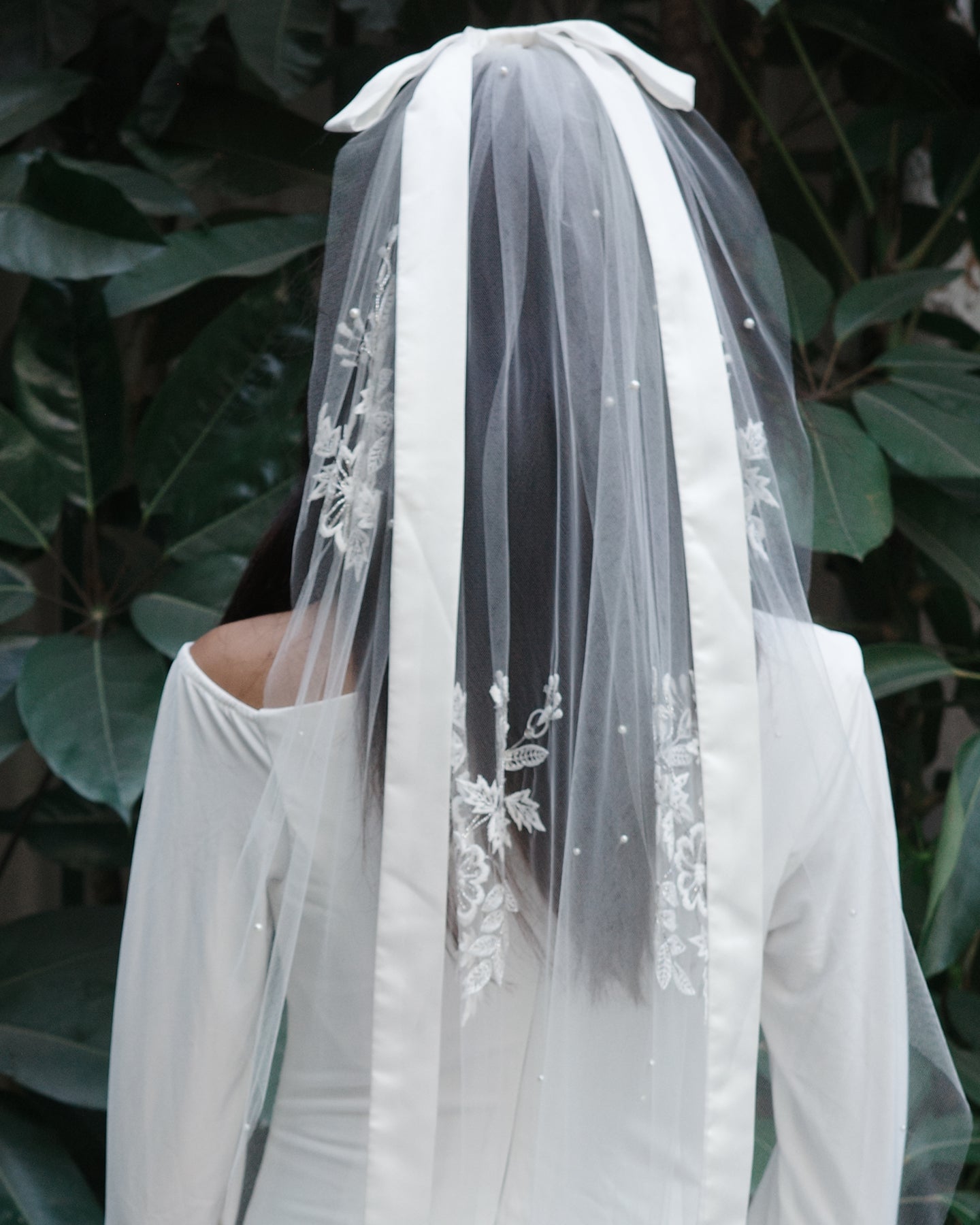 CONDESA SPECIAL BOW .- SAMPLE SALE 50%