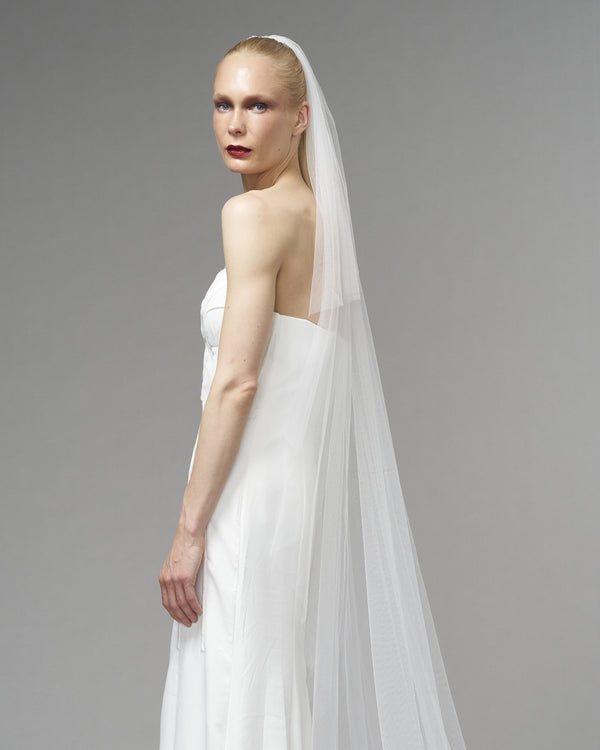 ECO TULLE // RAW EDGE CHAPEL LENGTH 90" + 20" MINI BLUSHER // OFF WHITE