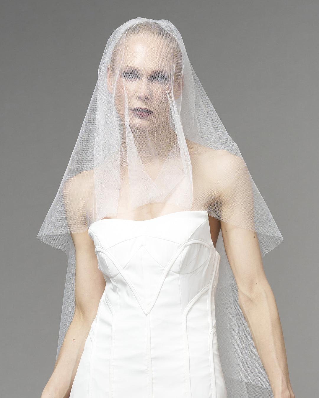 ECO TULLE // RAW EDGE CHAPEL LENGTH 90" + 20" MINI BLUSHER // OFF WHITE