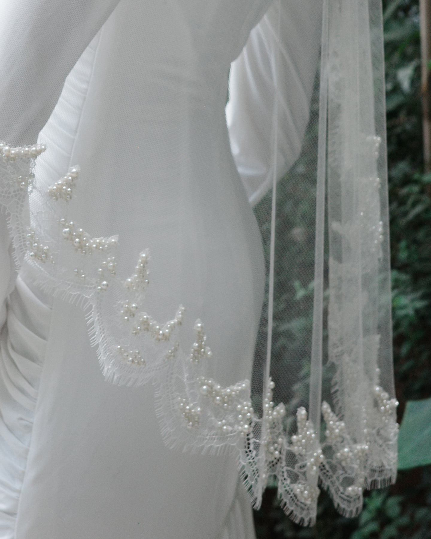HARPER PEARL BEADED VEIL 40" .- SAMPLE SALE 40%