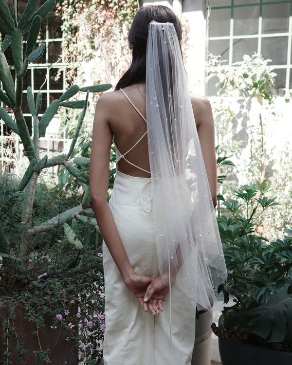 CRYSTALS AND PEARLS FINGERTIP LENGTH .- SAMPLE SALE 60%