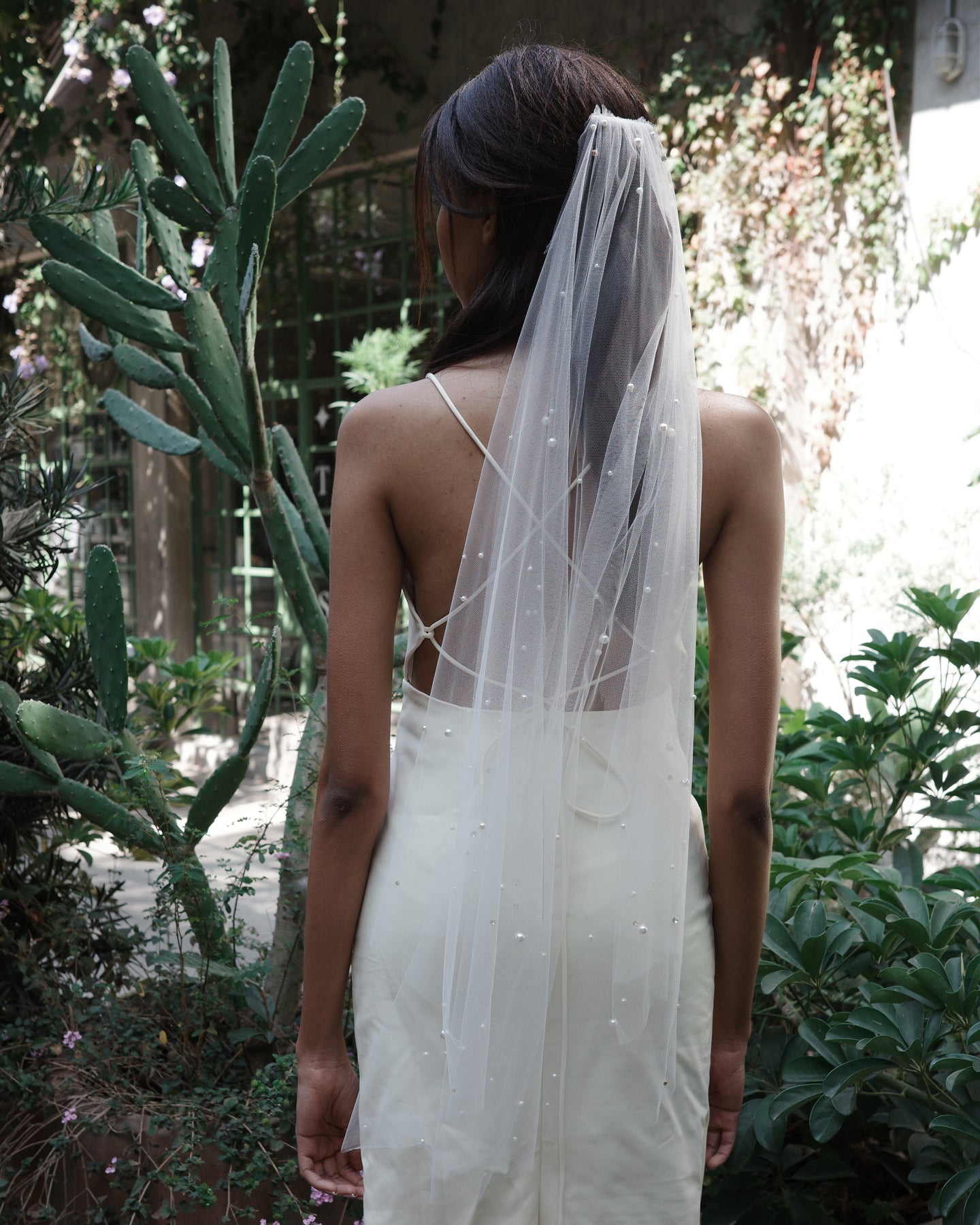 CRYSTALS AND PEARLS FINGERTIP LENGTH .- SAMPLE SALE 60%