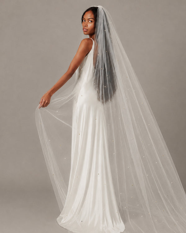 RTS STARDUST PEARL AND CRYSTAL BEADED VEIL // 108" // OFF WHITE - Ofrenda Studio