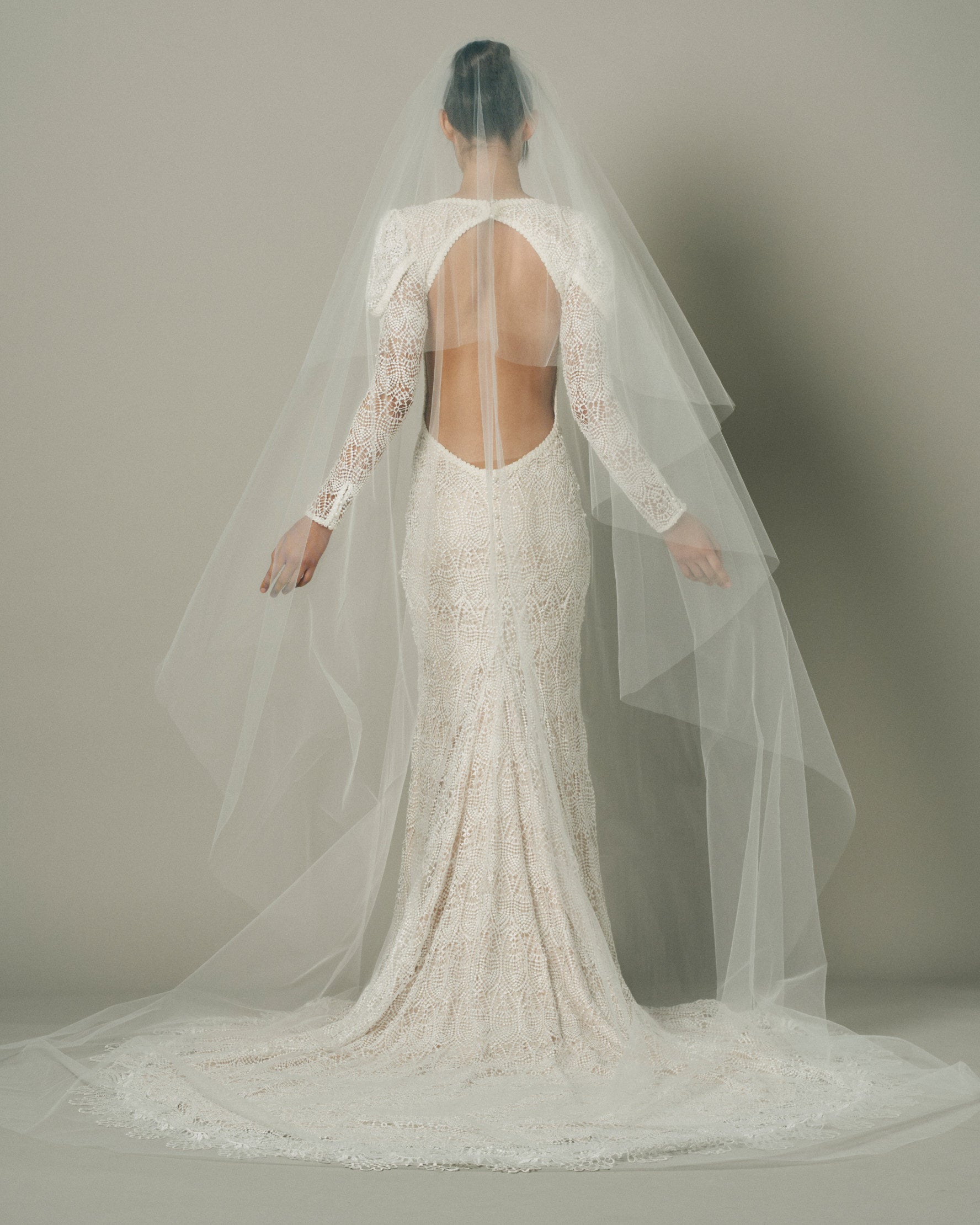 RAW EDGE - Ofrenda Studio