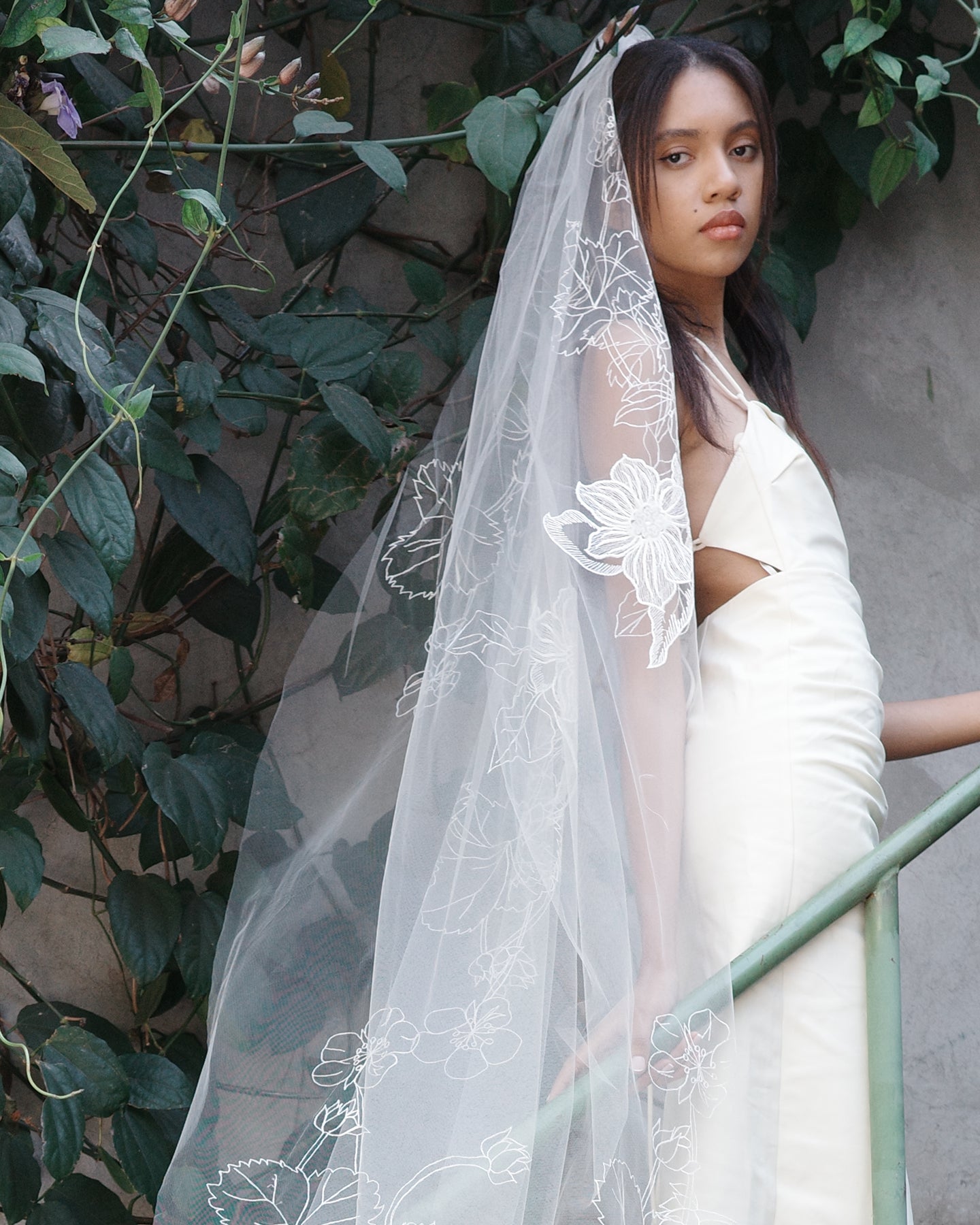 VALENTINA EMRBOIDERED FLORAL VEIL .- SAMPLE SALE 80%