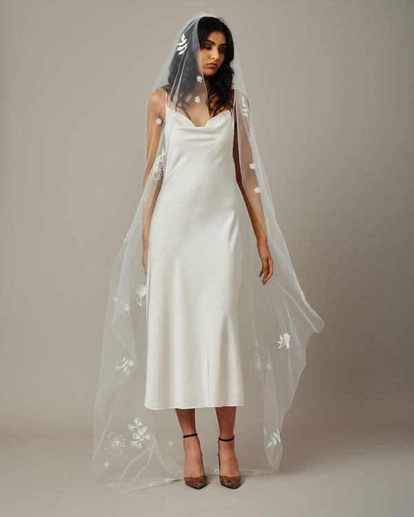 ALBA FLORAL EMBROIDERED VEIL - Ofrenda Studio