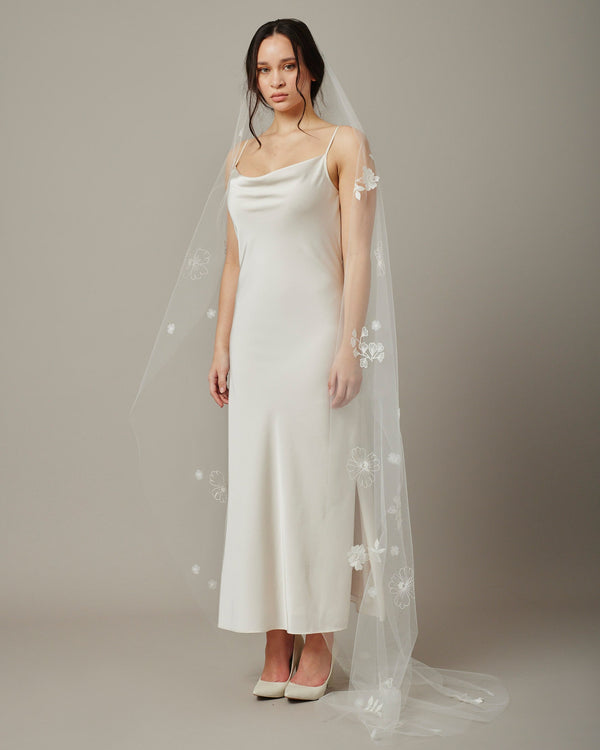 ALBA FLORAL EMBROIDERED VEIL - Ofrenda Studio