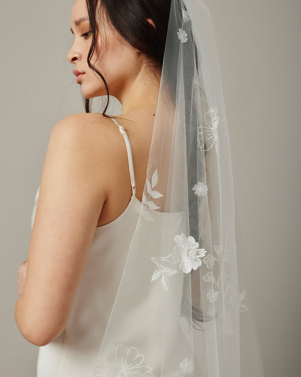 ALBA FLORAL EMBROIDERED VEIL - Ofrenda Studio