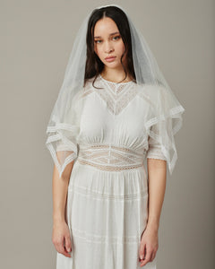 CARLOTA HANDKERCHIEF LACE VEIL - Ofrenda Studio