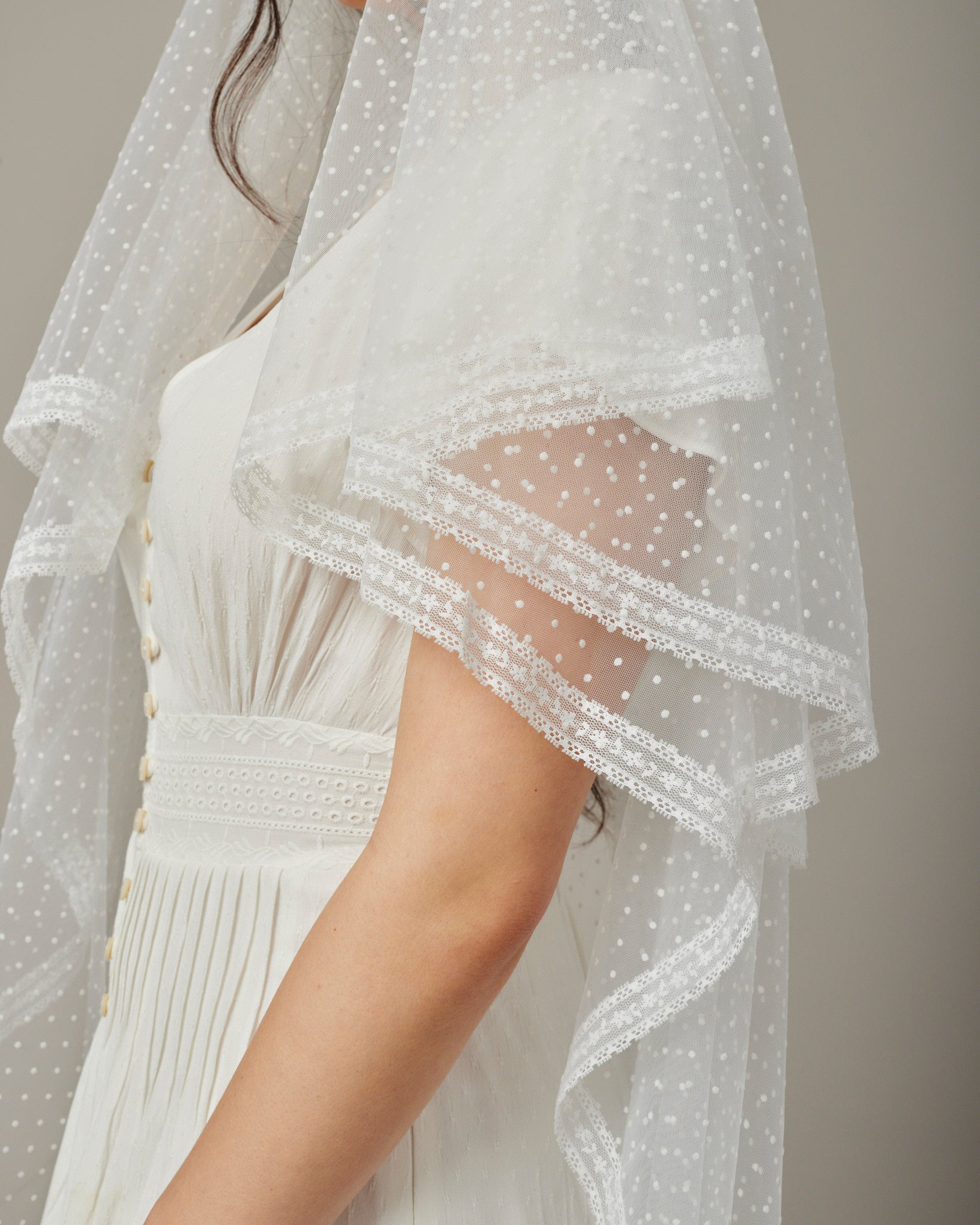 CARMEN DOTTED TULLE LACE VEIL WITH BLUSHER - Ofrenda Studio