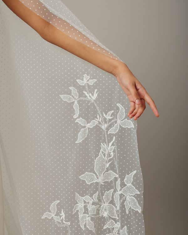 LARA EMBROIDERED FLORAL DOTTEDVEIL - Ofrenda Studio