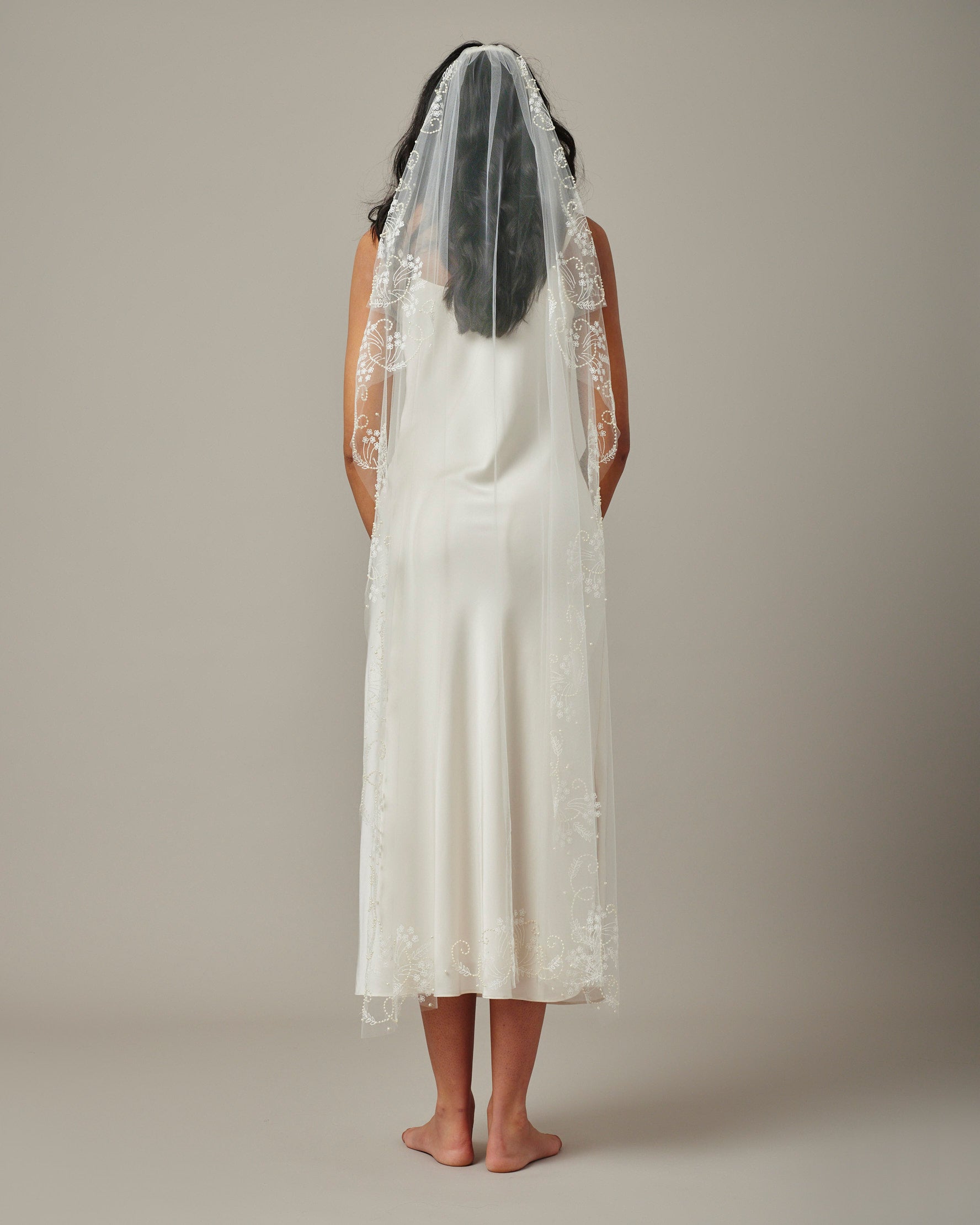 LUCIA EMBROIDERED PEARL VEIL - Ofrenda Studio