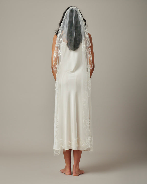 LUCIA EMBROIDERED PEARL VEIL - Ofrenda Studio