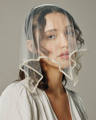 Mini Tulle Veil with Pearl Beading